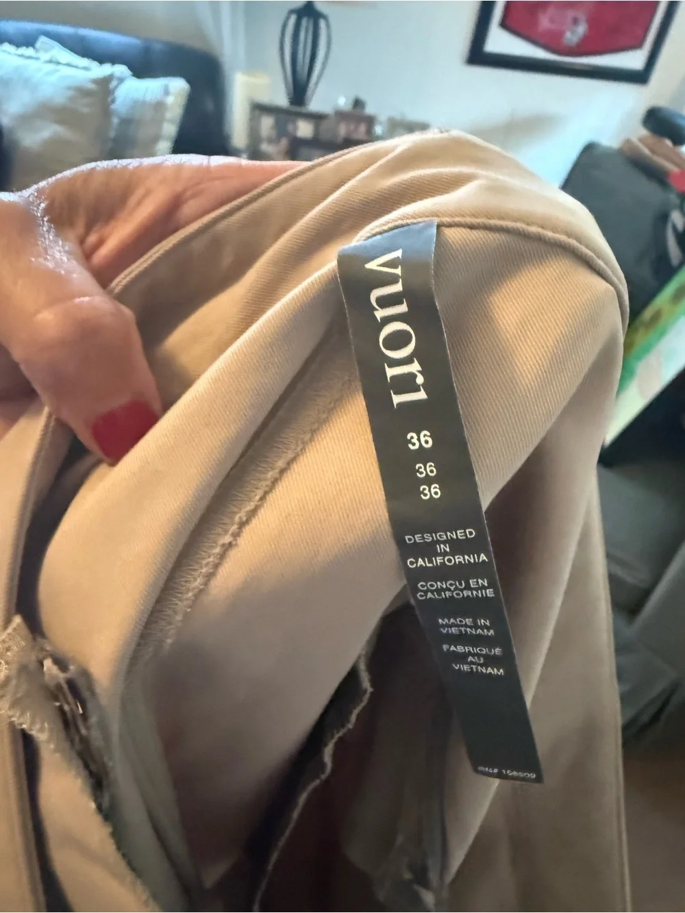 Vuori Men’s Chino Pants in Khaki Tan